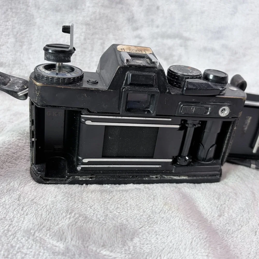 Yashica FR1‎ 35mm SLR Film Camera Body C/Y Mount Untested Japan Vintage